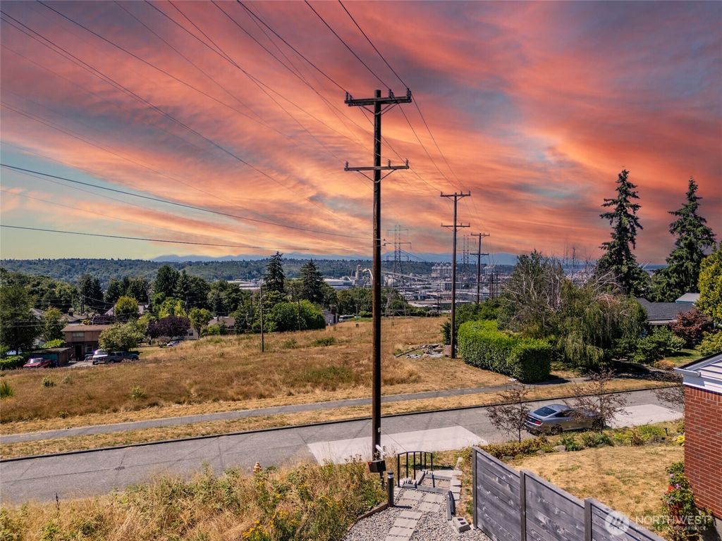 Photo of 4524 12th Avenue S, Seattle, WA 98108 (MLS # 2517030)