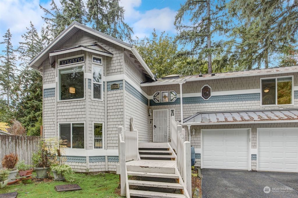 Photo of 21509 SE 23rd Street, Sammamish, WA 98075 (MLS # 2169999)