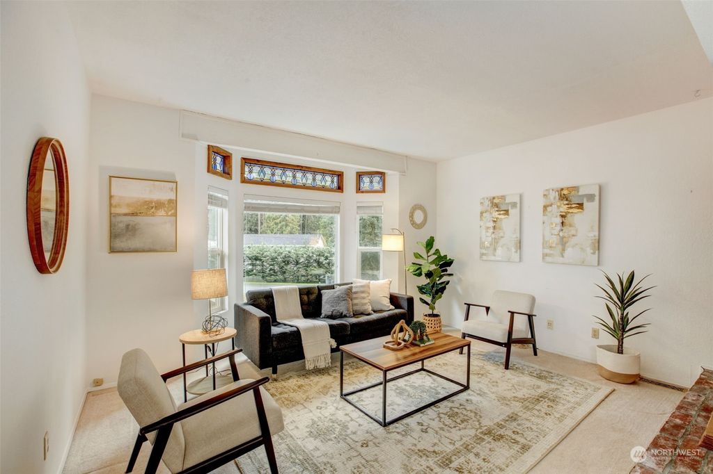 Photo of 21509 SE 23rd Street, Sammamish, WA 98075 (MLS # 2169999)