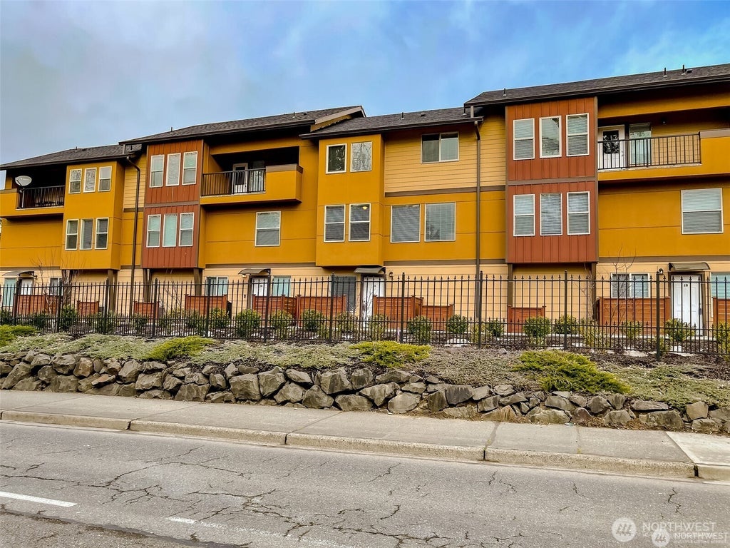Photo of 12228 SE Petrovitsky Road #2B, Renton, WA 98058 (MLS # 2583950)