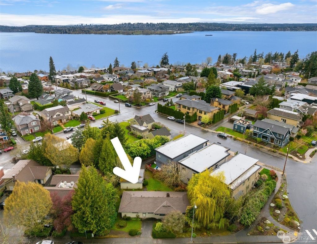Photo of 1235 Market Street, Kirkland, WA 98033 (MLS # 2225199)
