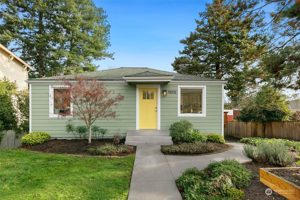 Photo of 10510 Linden Avenue N, Seattle, WA 98133 (MLS # 2312323)