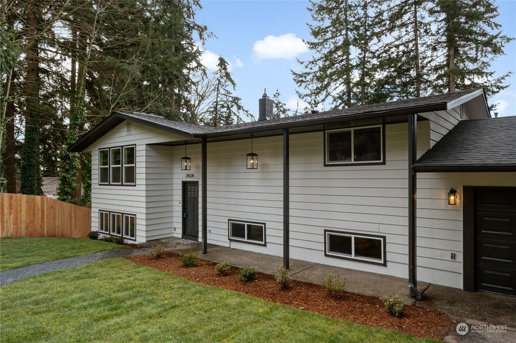 Photo of 24028 6th Place W, Bothell, WA 98021 (MLS # 2042713)
