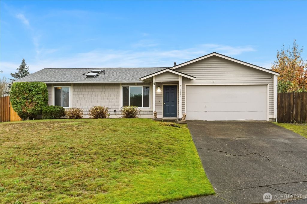 Photo of 12751 SE 278th Court, Kent, WA 98030 (MLS # 2454951)