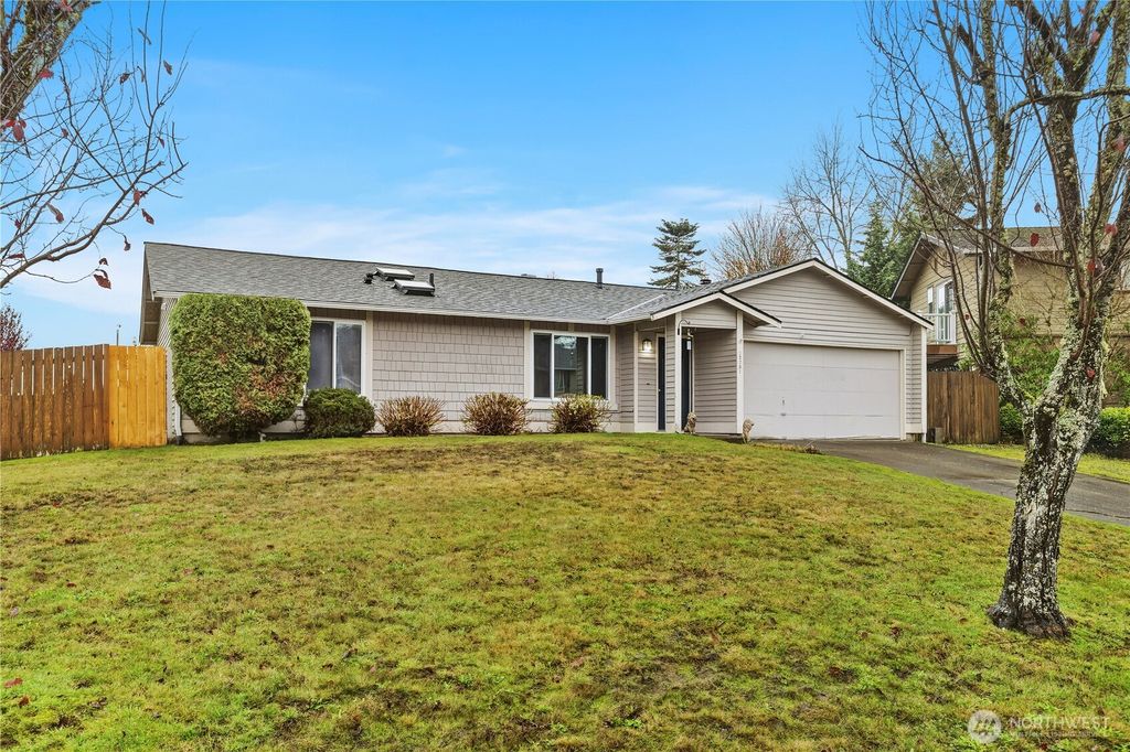 Photo of 12751 SE 278th Court, Kent, WA 98030 (MLS # 2454951)