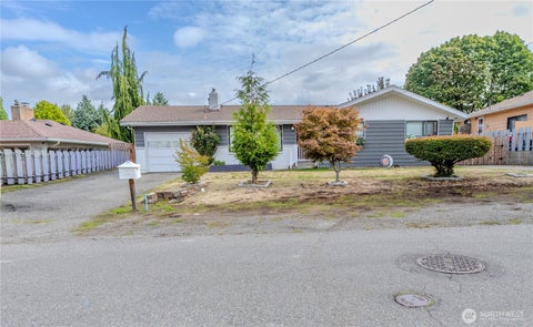 Photo of 17900 51st Avenue S, SeaTac, WA 98188 (MLS # 2584487)