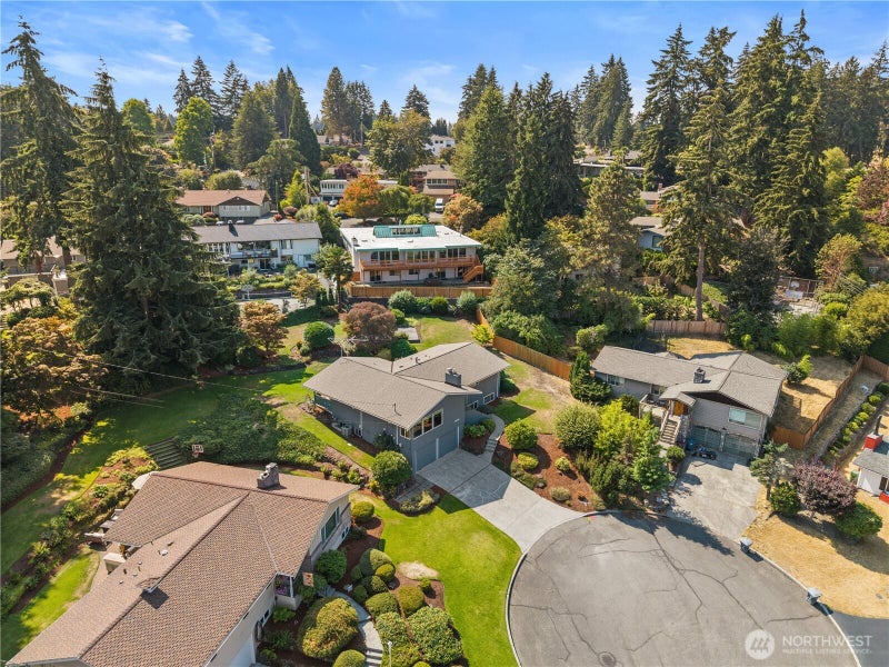 1040 Rosewood Lane