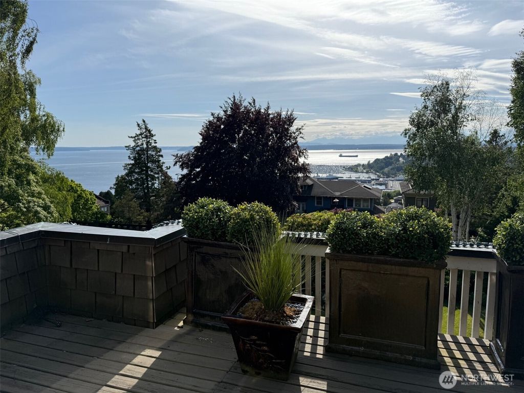 Photo of 1422 8th Avenue W, Seattle, WA 98119 (MLS # 2434439)