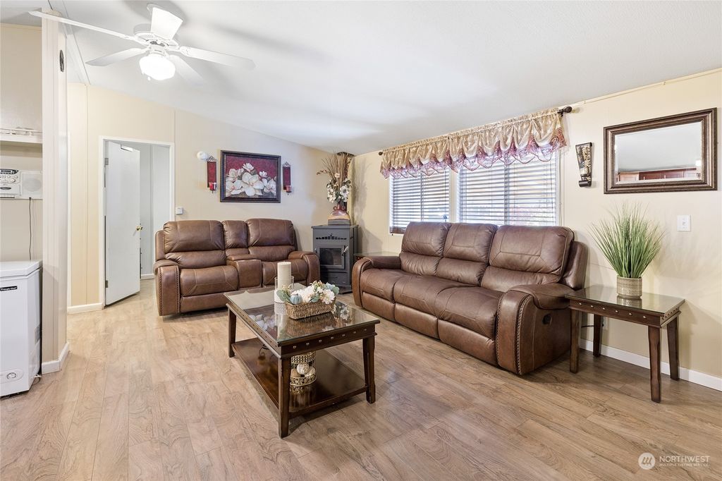 Photo of 4205 Auburn Way S #6, Auburn, WA 98092 (MLS # 2057437)