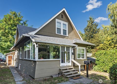 Photo of 5619 16th Avenue NE, Seattle, WA 98105 (MLS # 2444199)