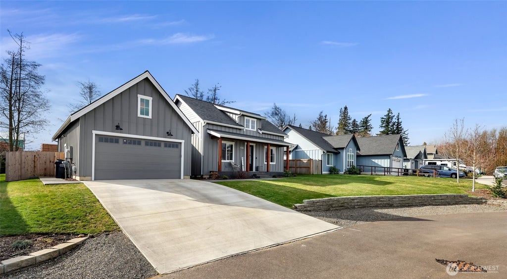 Photo of 809 Pine Crest Drive, Everson, WA 98247 (MLS # 2582439)