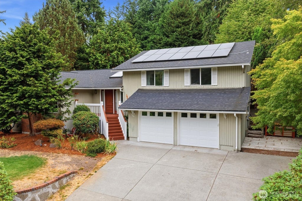 Photo of 15228 SE 49th Street, Bellevue, WA 98006 (MLS # 2582939)