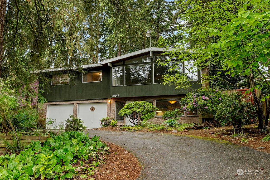 Photo of 19245 11th Avenue NE, Shoreline, WA 98155 (MLS # 2241766)