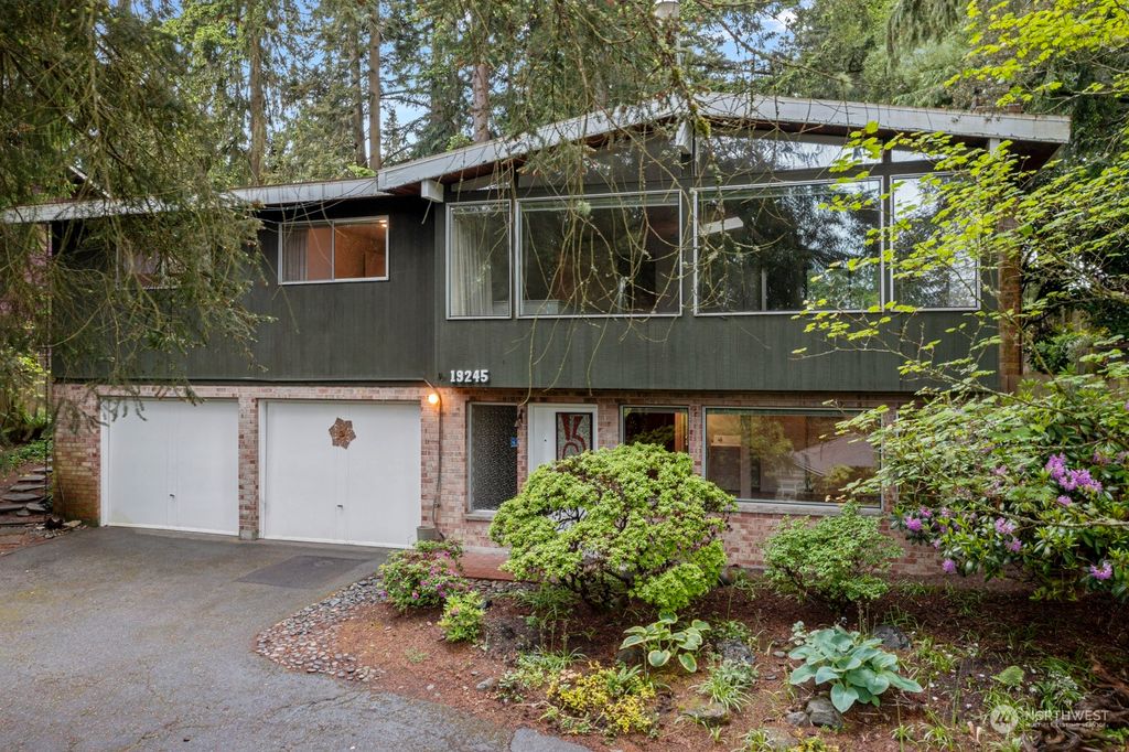 Photo of 19245 11th Avenue NE, Shoreline, WA 98155 (MLS # 2241766)