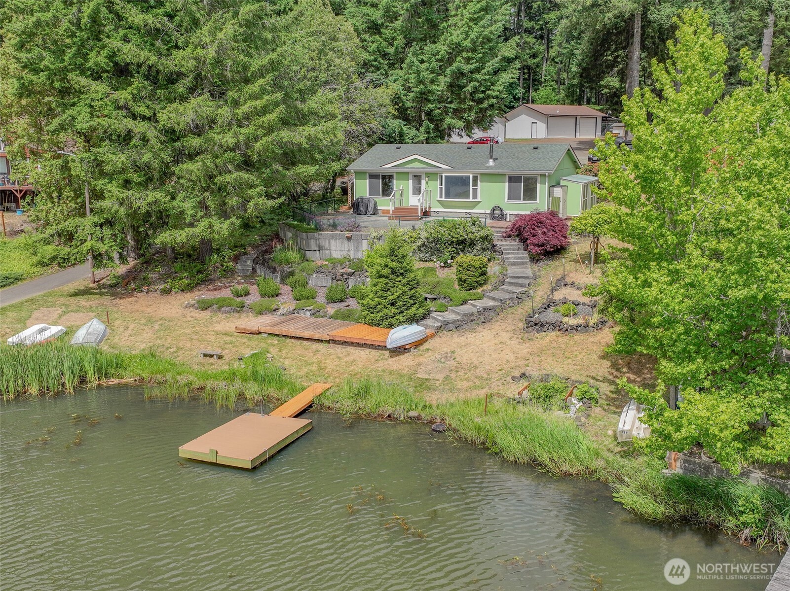 470 SE Crescent Dr