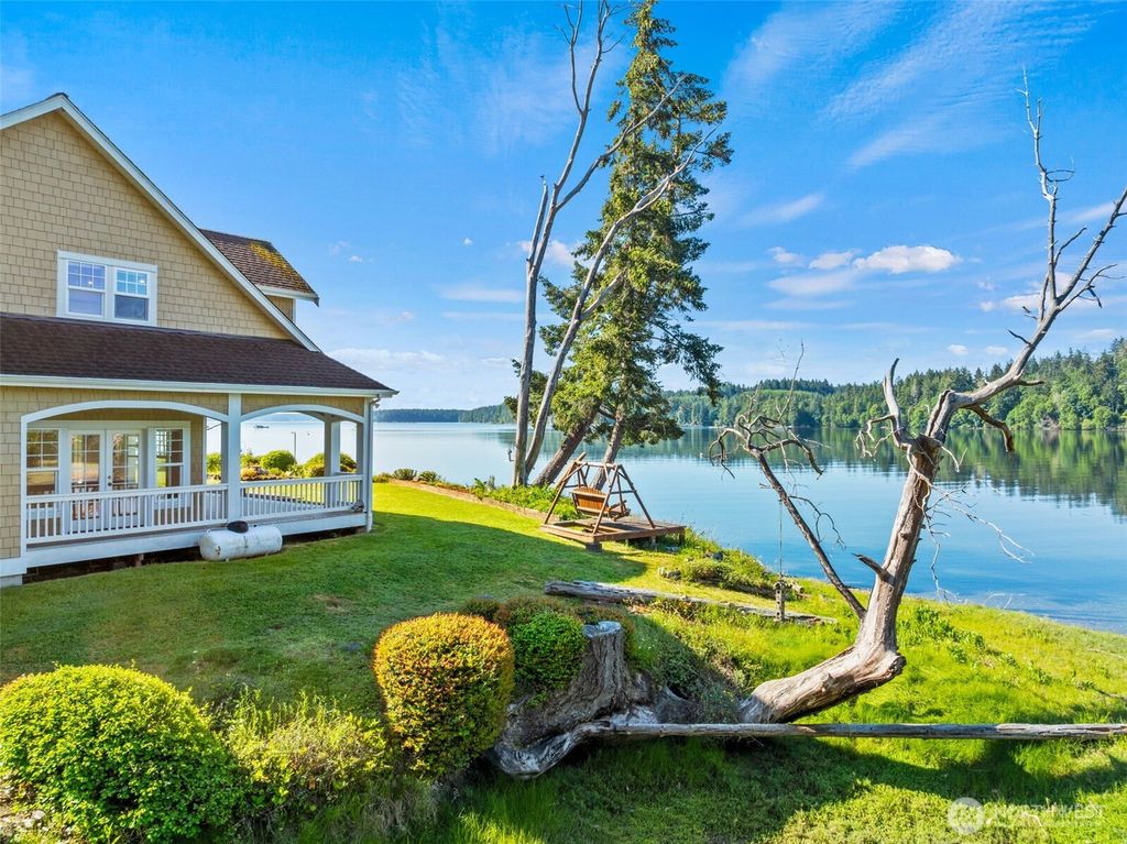 Photo of 1800 E South Island Drive, Shelton, WA 98584 (MLS # 2529388)