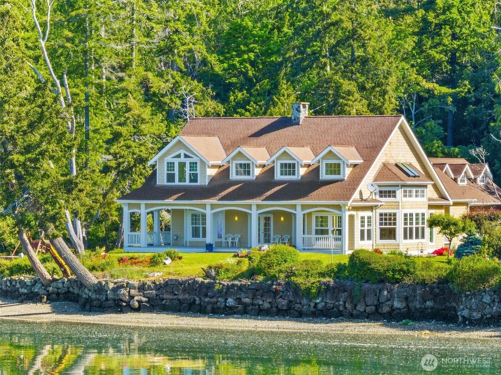 Photo of 1800 E South Island Drive, Shelton, WA 98584 (MLS # 2529388)