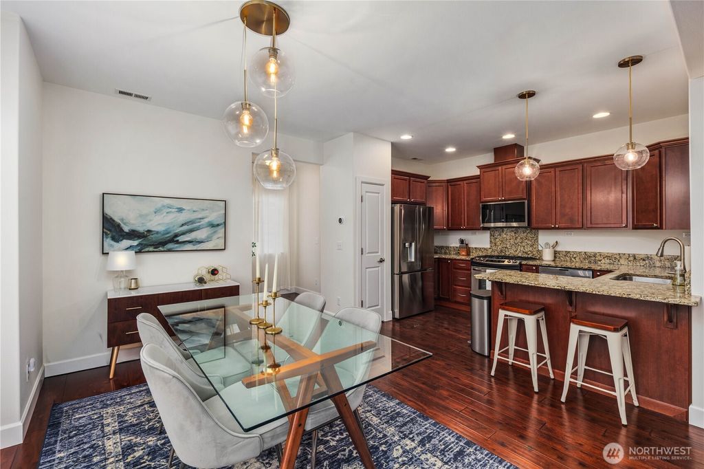 Photo of 14523 16th Park W #B, Lynnwood, WA 98087 (MLS # 2440741)