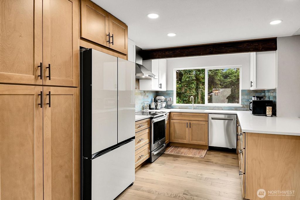 Photo of 6324 183rd Place SW, Lynnwood, WA 98037 (MLS # 2448407)