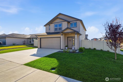 Photo of 1106 Ava Street, Walla Walla, WA 99362 (MLS # 2504059)