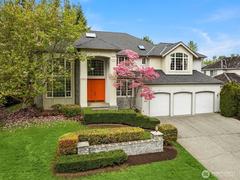 Photo of 16642 SE 48th Court, Bellevue, WA 98006 (MLS # 2365579)