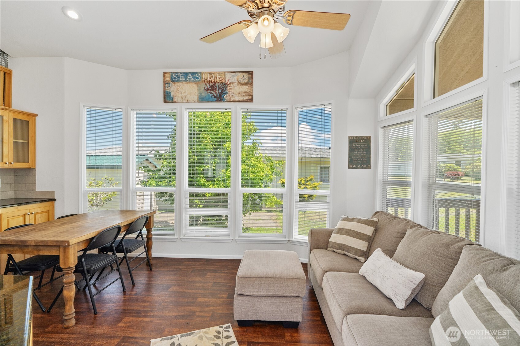 1019 Stanford Drive 32
