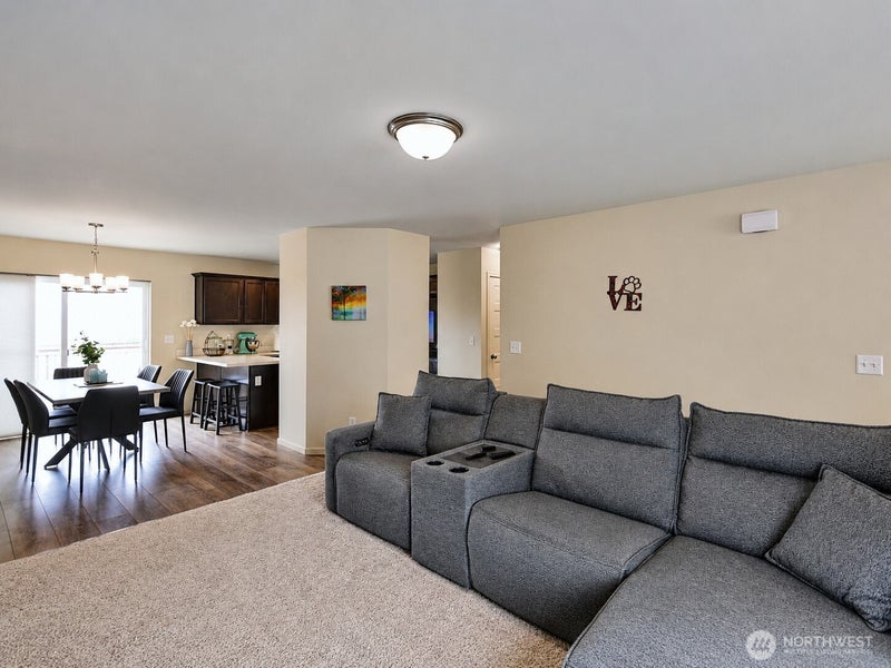 4334 69th Avenue NE