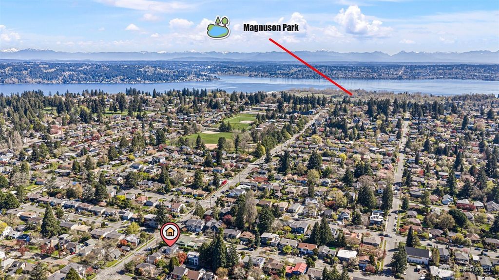 Photo of 3813 NE 70th Street, Seattle, WA 98115 (MLS # 2524592)