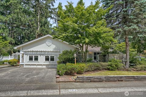Photo of 11914 NE 148th Street, Kirkland, WA 98034 (MLS # 2545199)