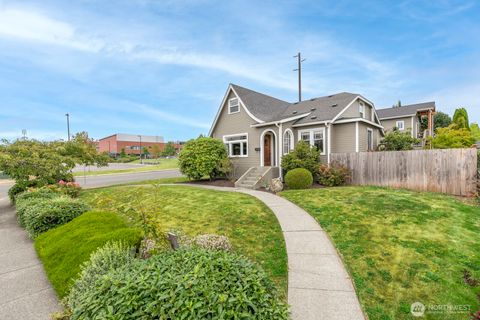 Photo of 431 Ave F, Snohomish, WA 98290 (MLS # 2430693)