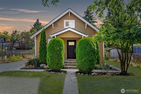 Photo of 8632 45th Avenue S, Seattle, WA 98118 (MLS # 2552317)