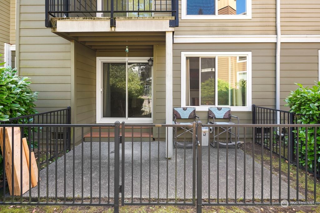 Photo of 820 Cady Road #F102, Everett, WA 98203 (MLS # 2317130)