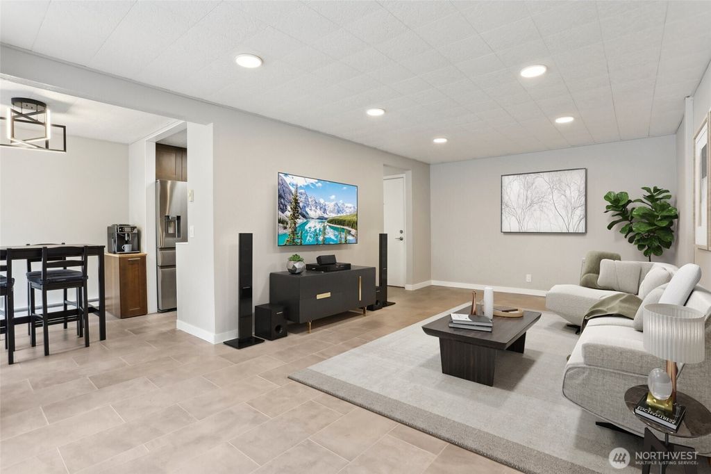 Photo of 831 126th Place NE #B107, Bellevue, WA 98005 (MLS # 2355091)