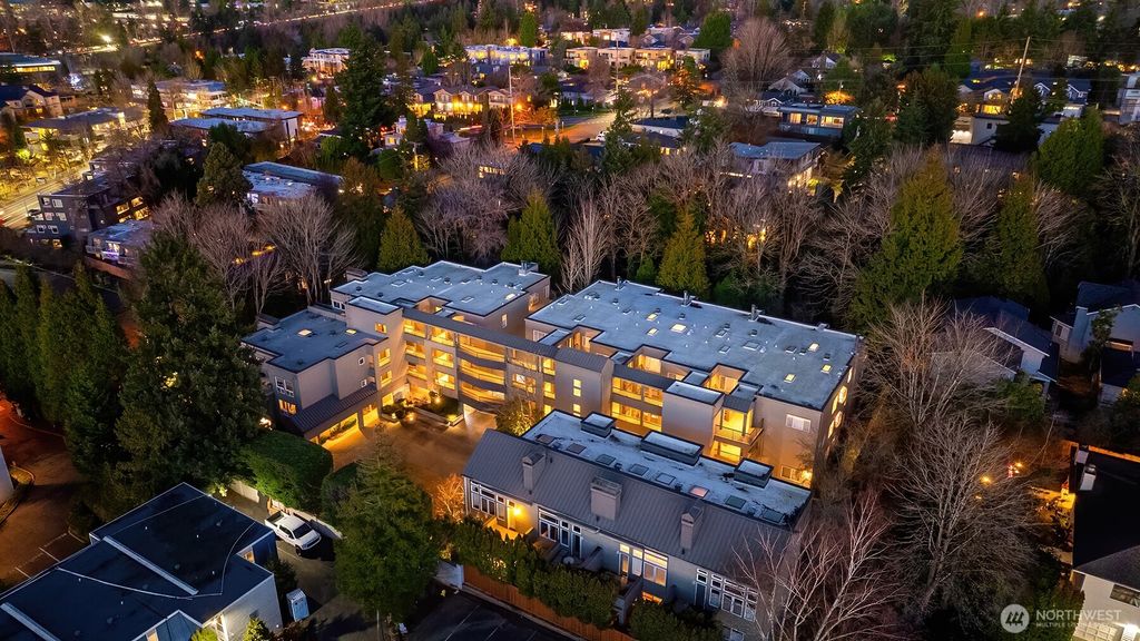 Photo of 501 Kirkland Avenue #1, Kirkland, WA 98033 (MLS # 2463312)