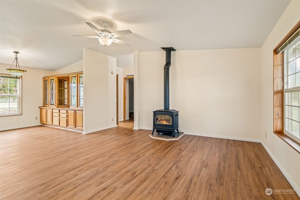 Photo of 16009 19th Avenue NE, Arlington, WA 98223 (MLS # 2312516)