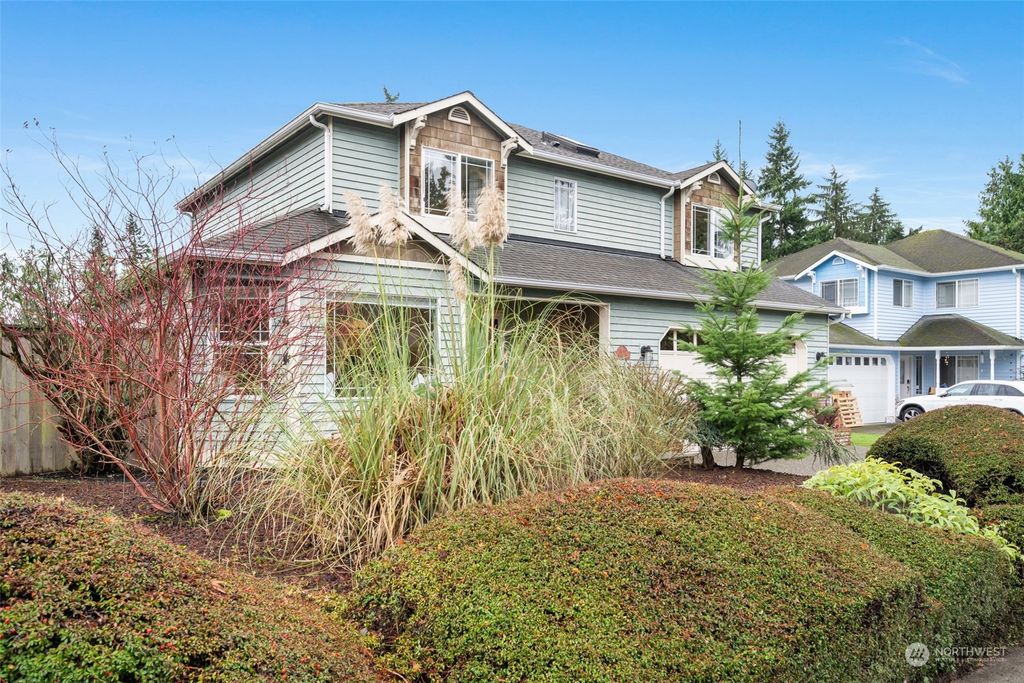 Photo of 18364 3rd Avenue NE, Shoreline, WA 98155 (MLS # 2188153)