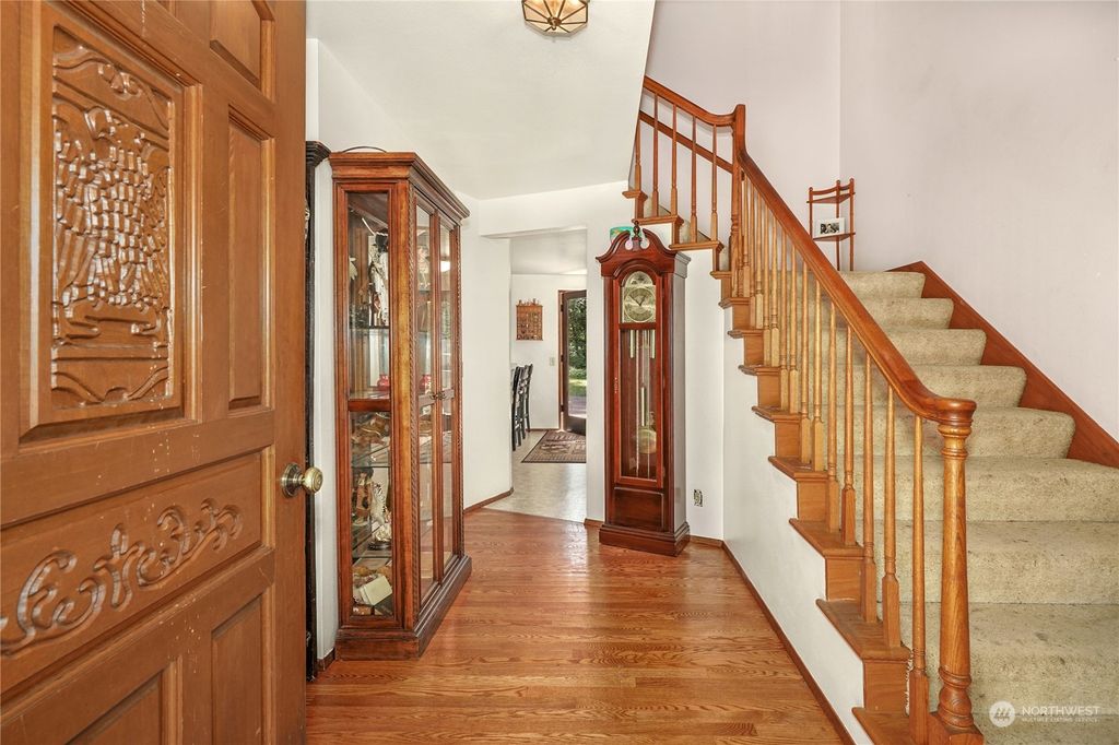 Photo of 19702 233rd Avenue NE, Woodinville, WA 98077 (MLS # 2127713)
