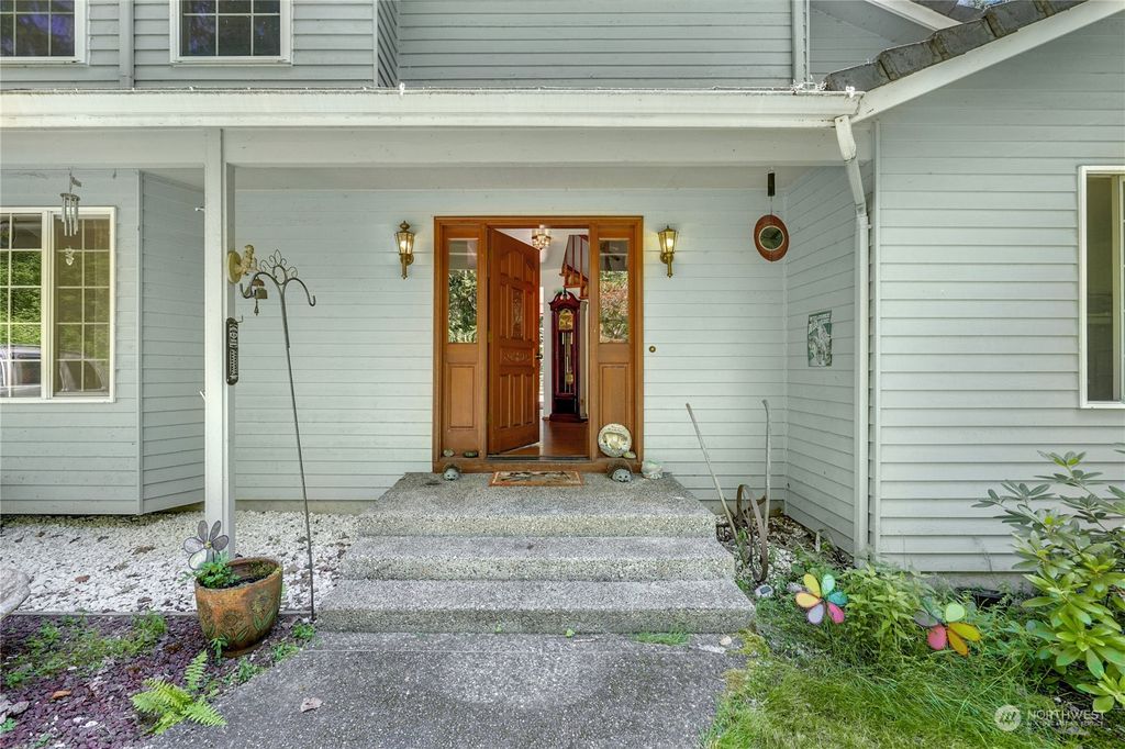 Photo of 19702 233rd Avenue NE, Woodinville, WA 98077 (MLS # 2127713)