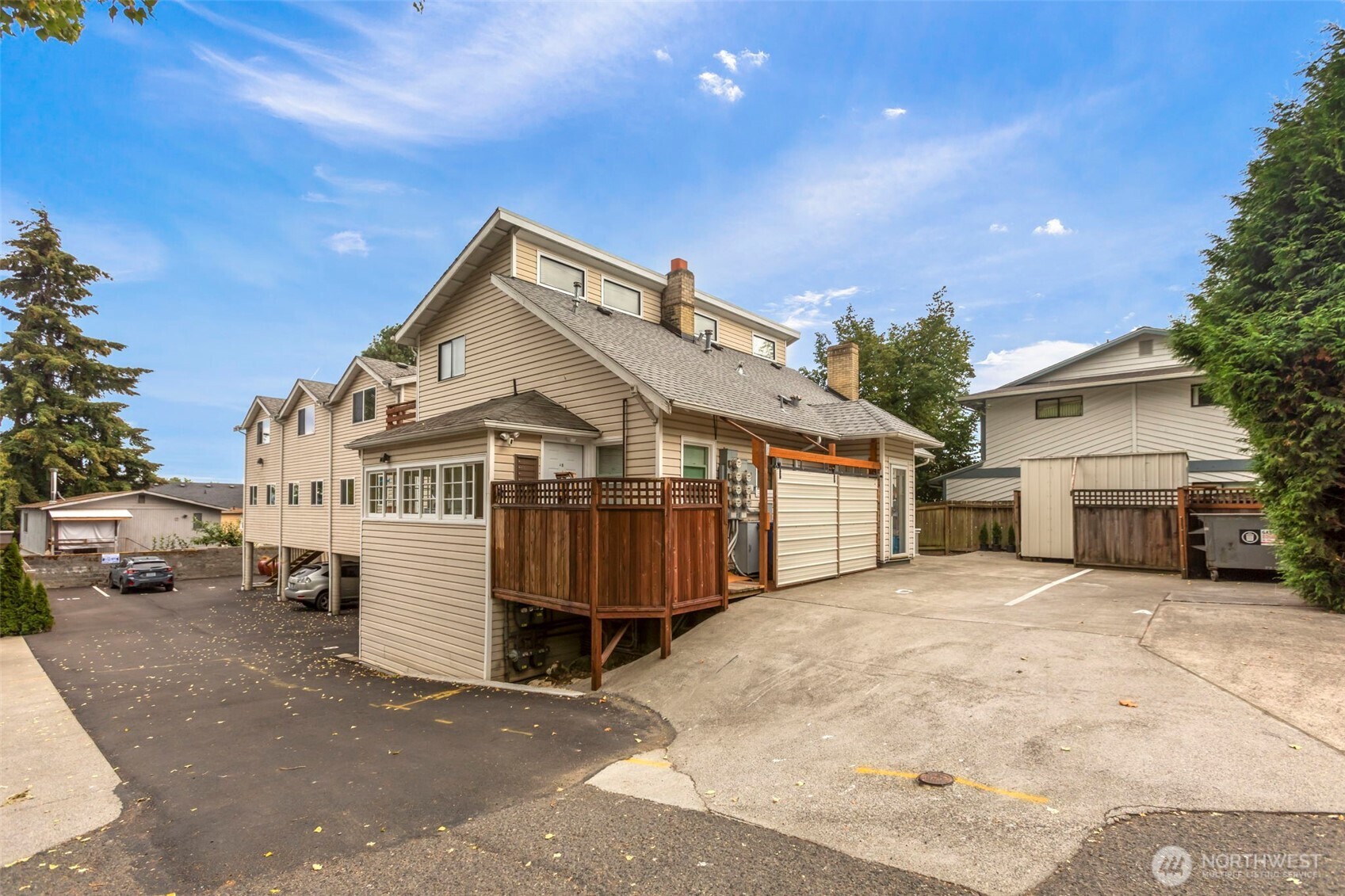 Seattle, Washington 98106, United States, 3 Bedrooms Bedrooms, ,2 BathroomsBathrooms,Residential,Active,96910