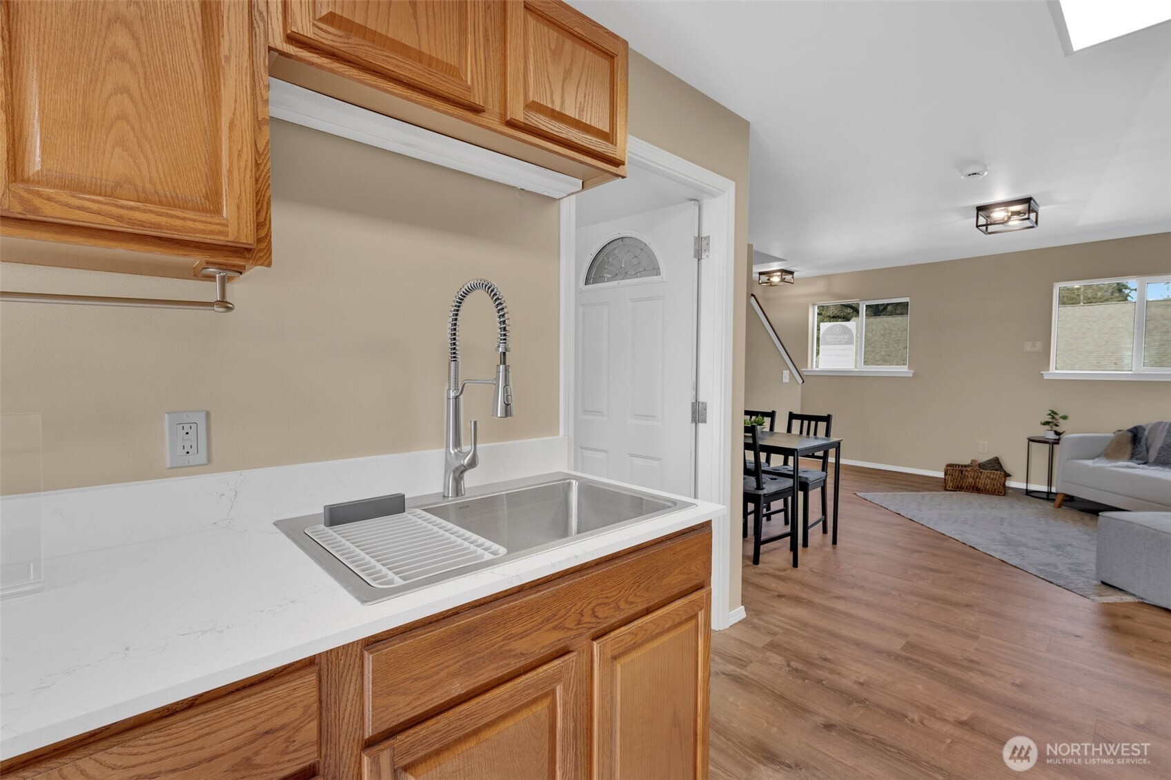 Seattle, Washington 98106, United States, 3 Bedrooms Bedrooms, ,2 BathroomsBathrooms,Residential,Active,96910