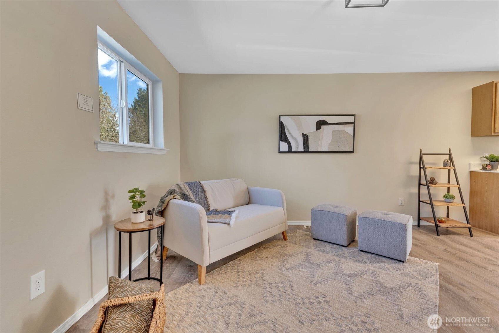 Seattle, Washington 98106, United States, 3 Bedrooms Bedrooms, ,2 BathroomsBathrooms,Residential,Active,96910