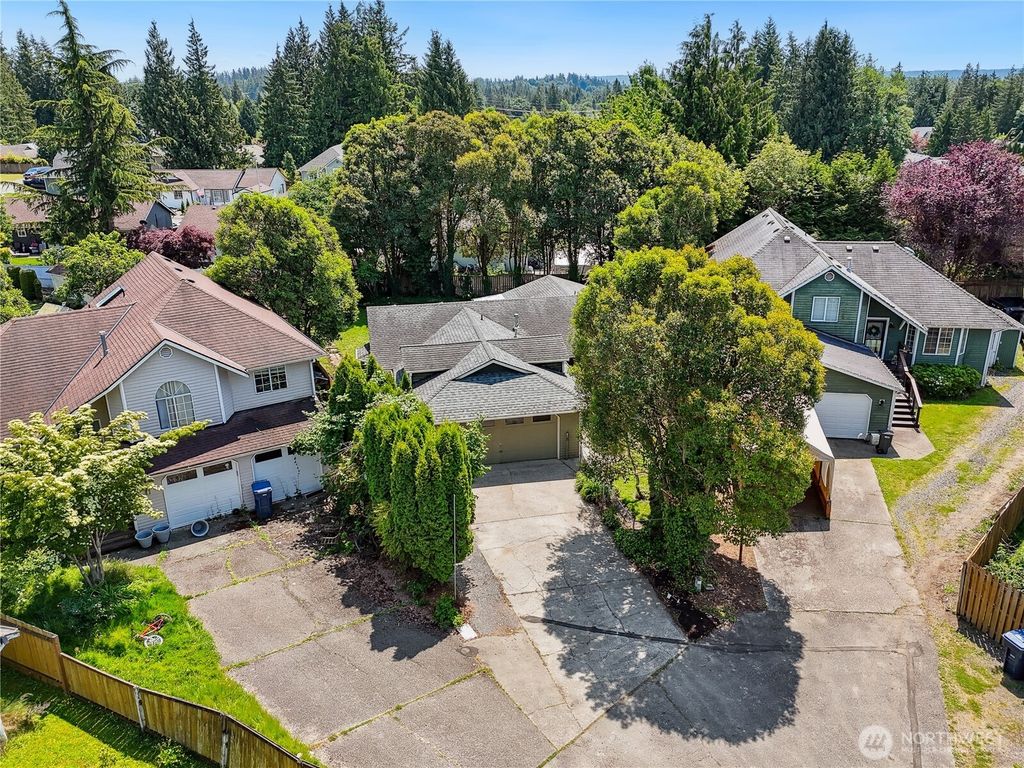 Photo of 9216 15th Place SE, Lake Stevens, WA 98258 (MLS # 2391696)