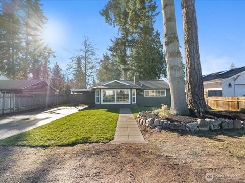 Photo of 5706 225th Street SW, Mountlake Terrace, WA 98043 (MLS # 2479569)