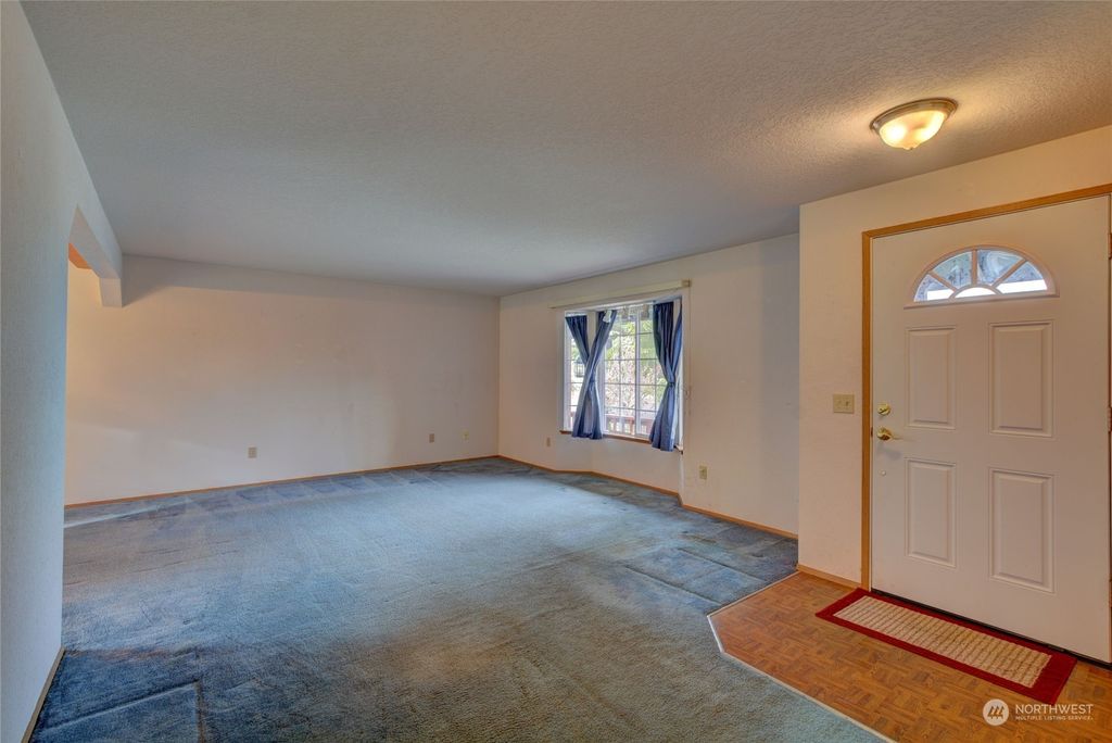 Photo of 6824 87th Avenue NE, Marysville, WA 98270 (MLS # 2022123)