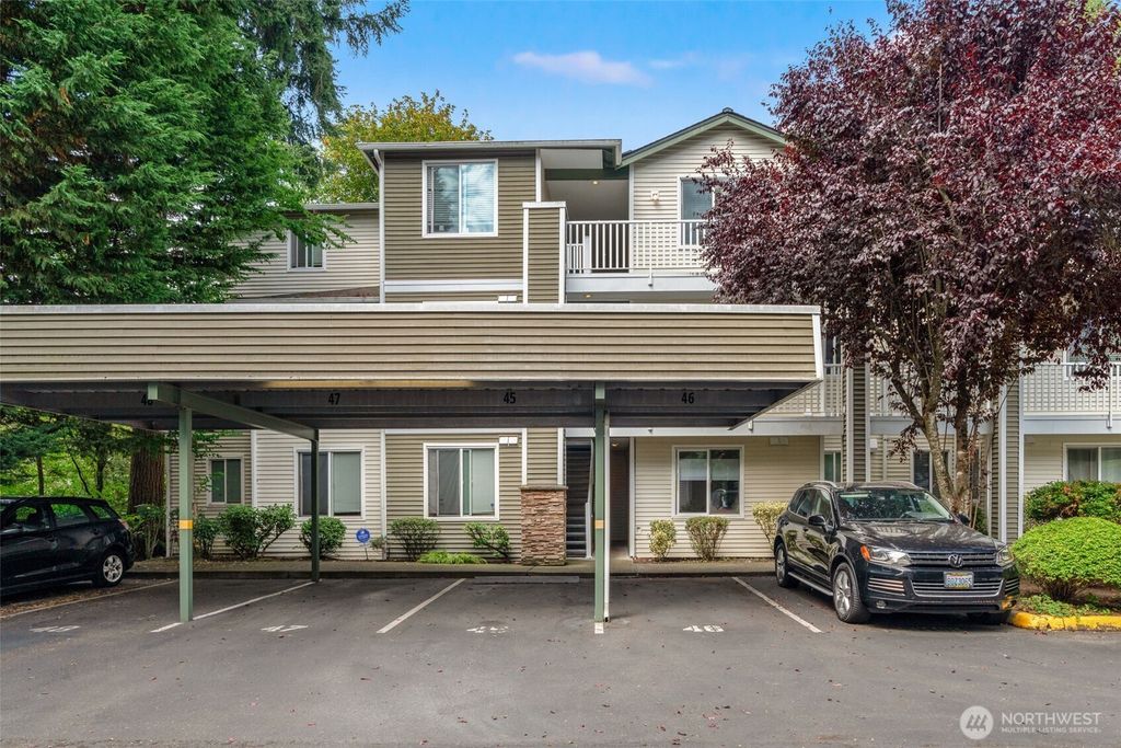 Photo of 12530 Admiralty Way #D102, Everett, WA 98204 (MLS # 2422406)