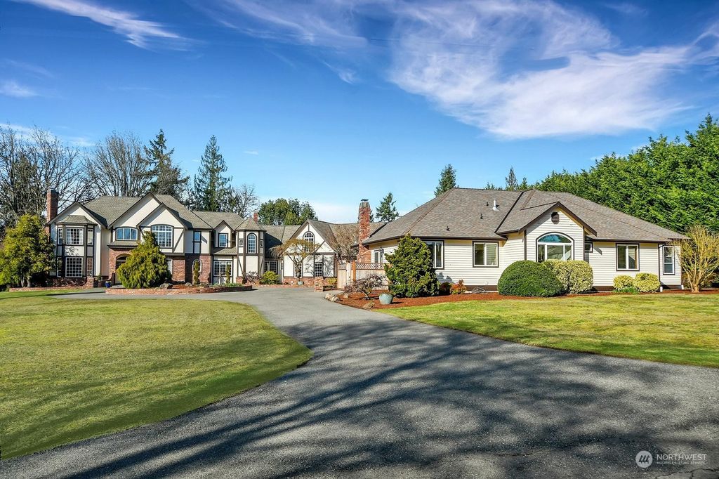 Photo of 16420 SE 368th Street, Auburn, WA 98092 (MLS # 2208467)