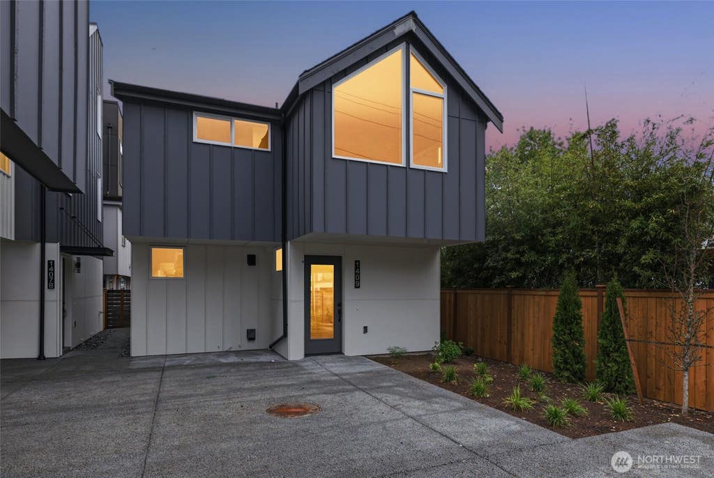 Photo of 1409 29th Avenue, Seattle, WA 98122 (MLS # 2534776)