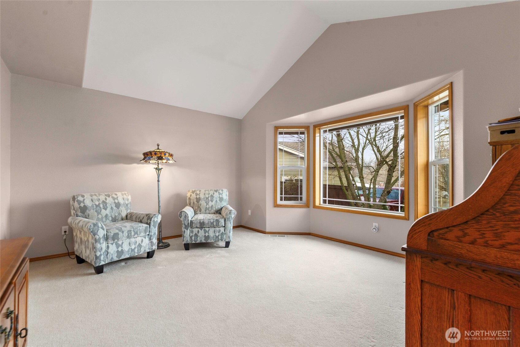 2915 Stirling Court SE