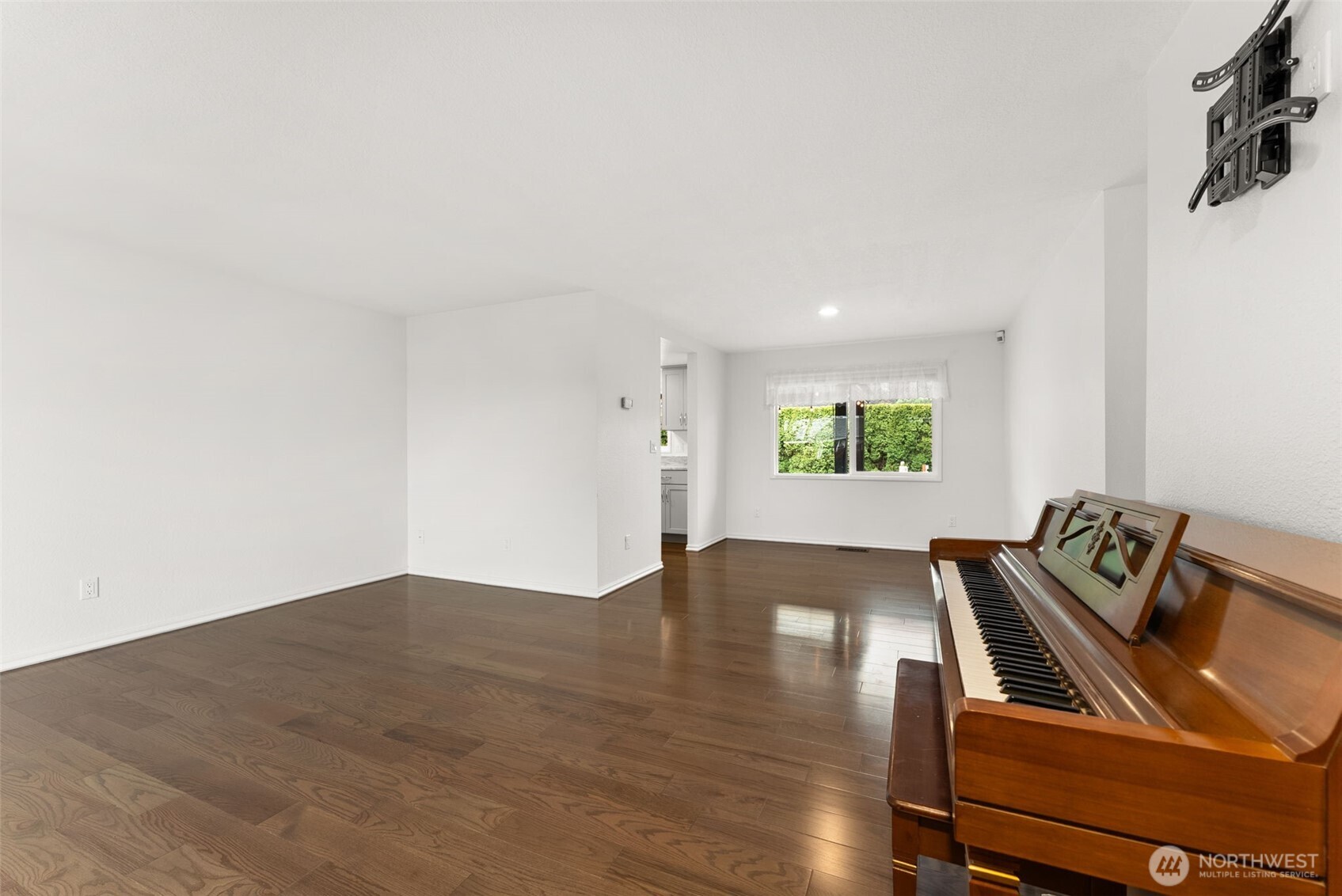 102 Sunnyside Drive