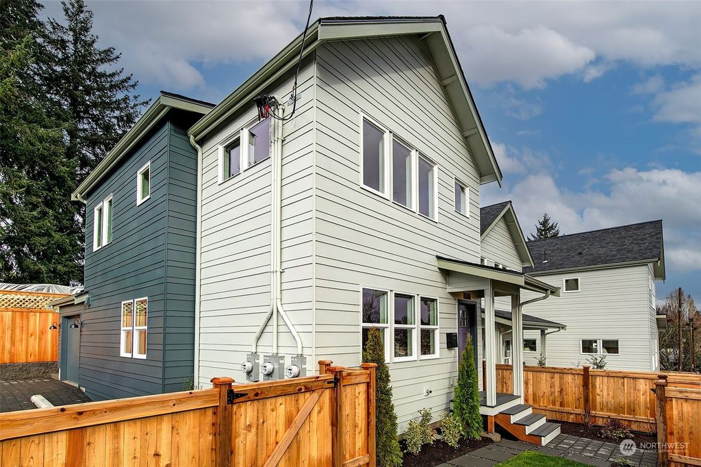 Photo of 2906 SW Henderson Street, Seattle, WA 98126 (MLS # 2198611)